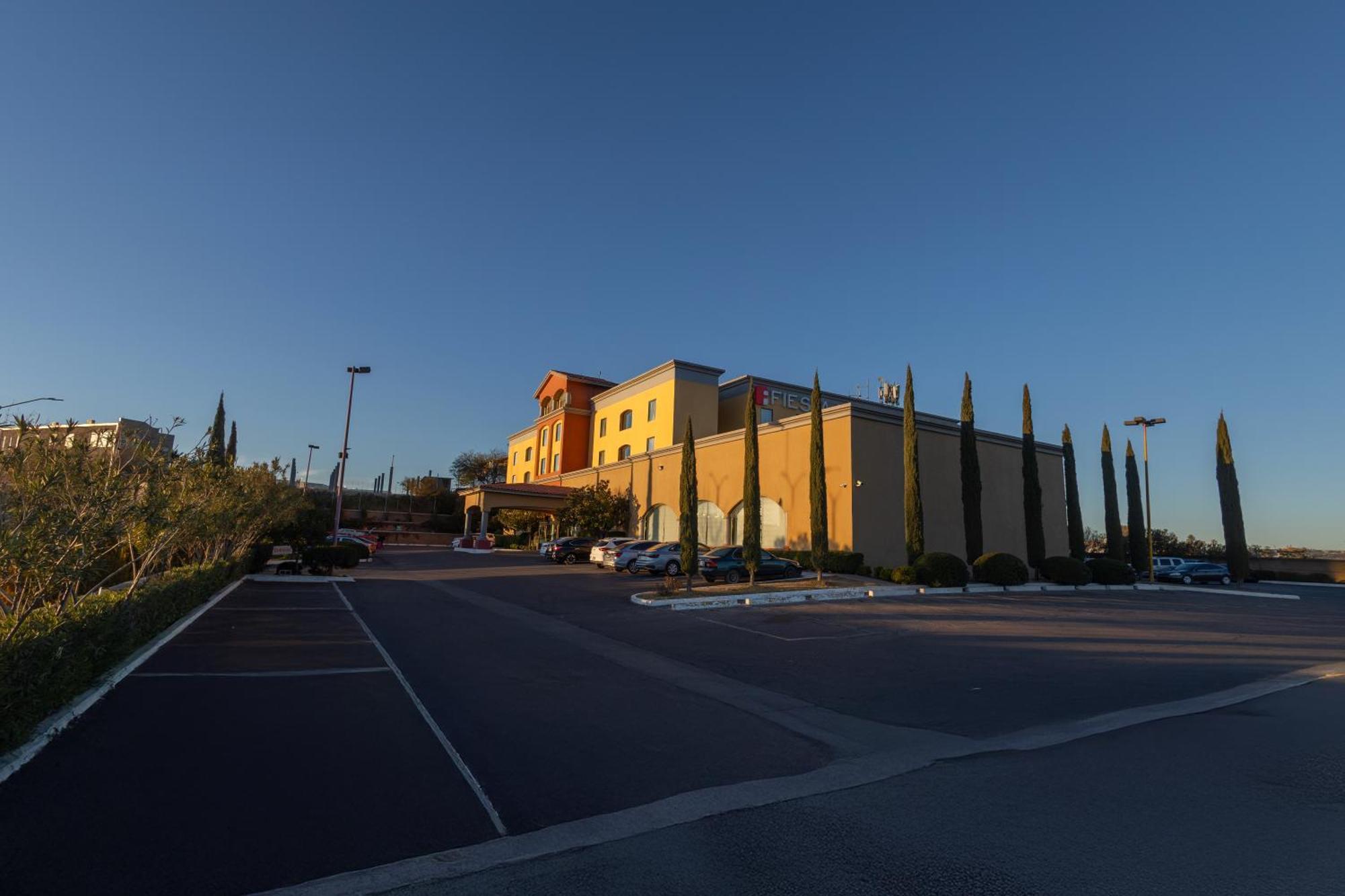 เฟียสต้า อินน์ โนกาเลส Nogales  ภายนอก รูปภาพ